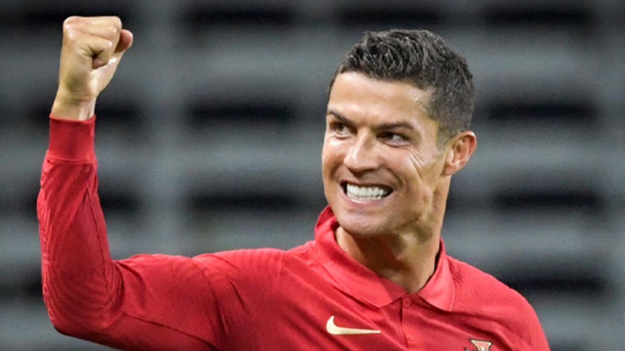 Eski takımına dönen Ronaldo yine servet kazanacak