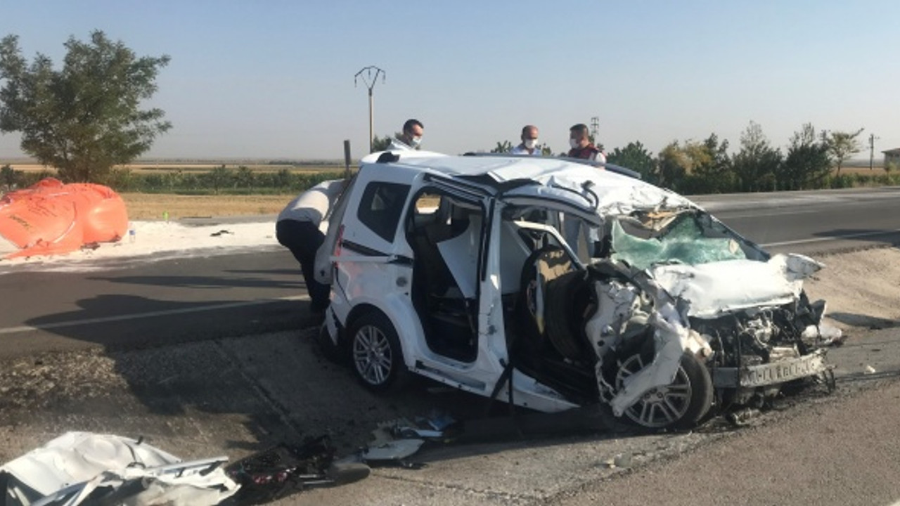 Konya'da katliam gibi kaza! 6 ölü 2 yaralı!