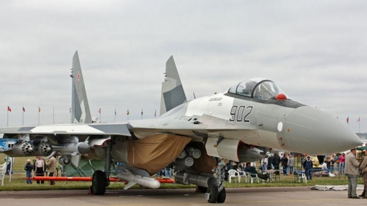 Rusya askeri nakliye uçağı eğitim uçuşu sırasında Moskova'da düştü