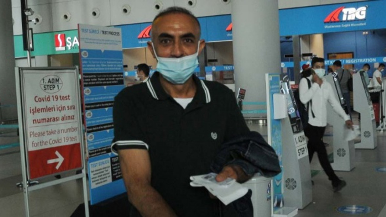 Balayına gidecekti; eksik aşı nedeniyle uçağa alınmadı