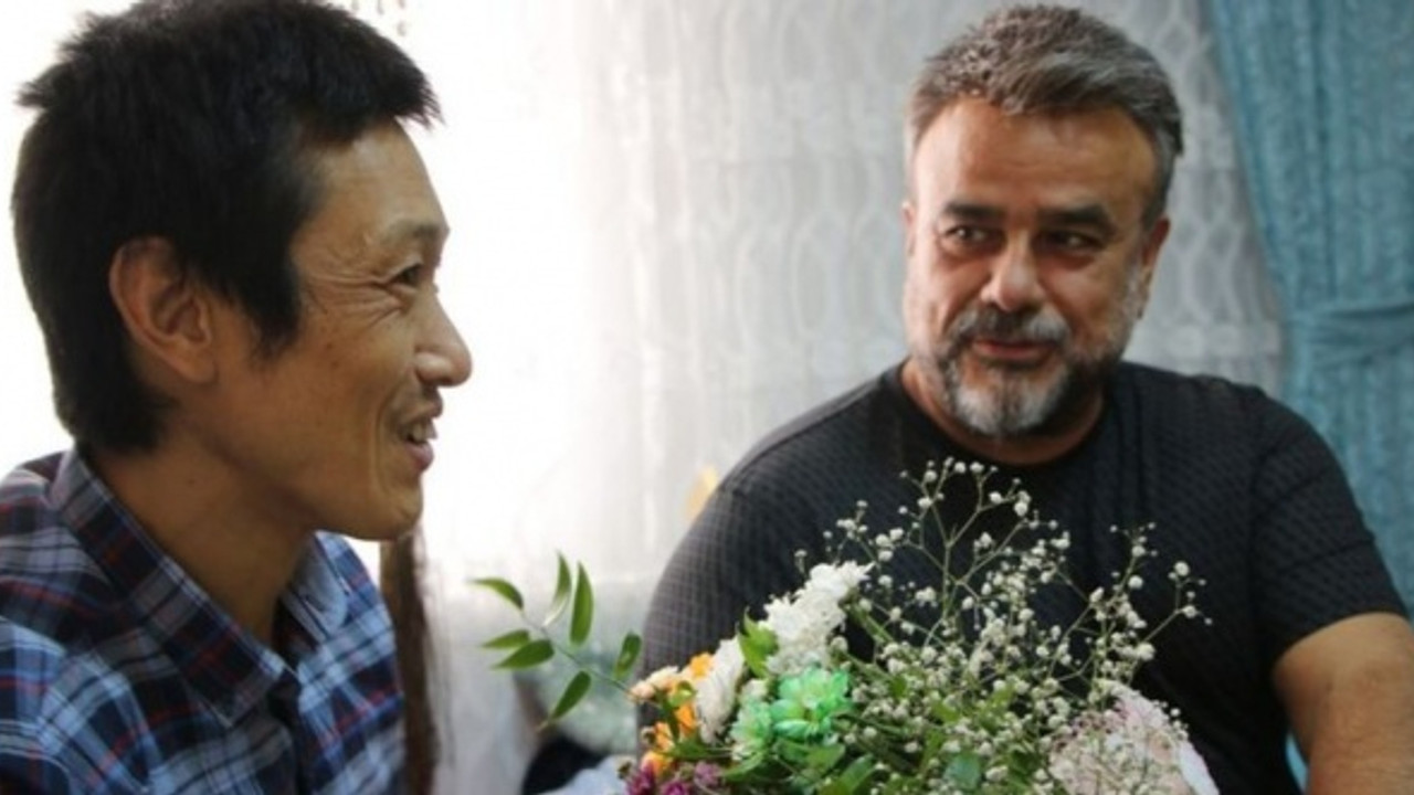 Bülent Serttaş bıçaklanan Japon turisti ziyaret edip, özür diledi