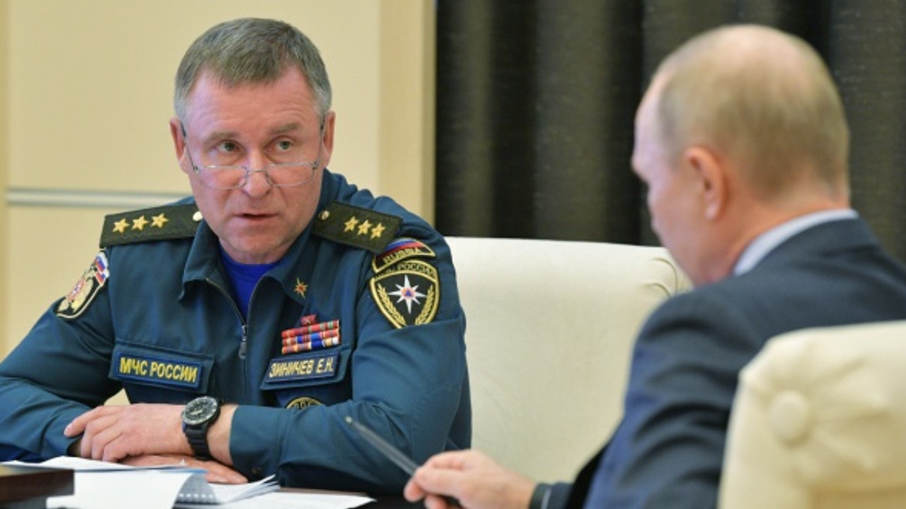 Rusya Acil Durumlar Bakanı tatbikatta hayatını kaybetti