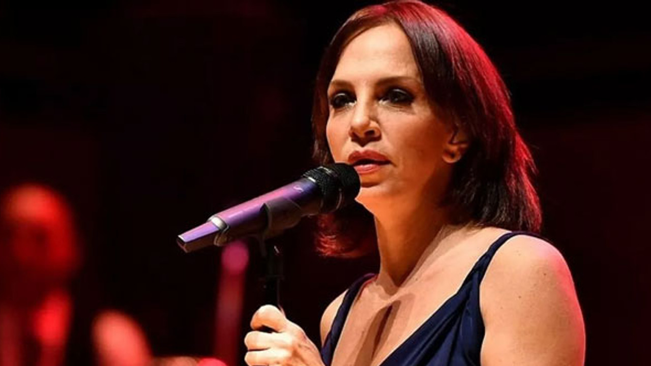 Ünlü şarkıcı Sertab Erener hastaneye kaldırıldı