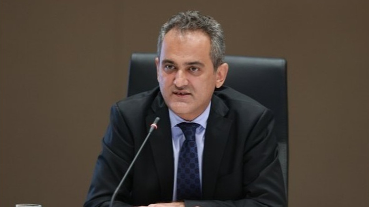 Yüz yüze eğitim zorunlu mu? Milli Eğitim Bakanı Mahmut Özer açıkladı!