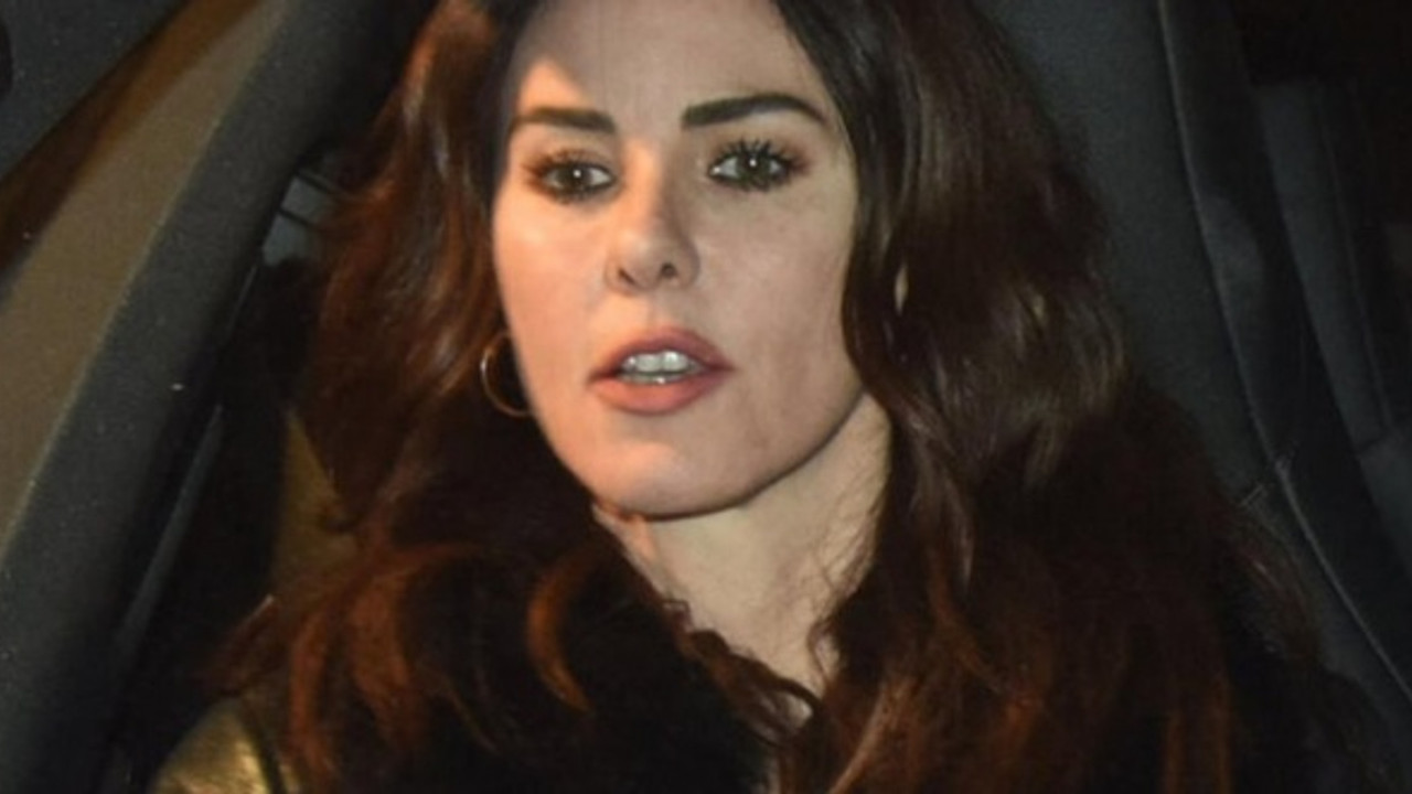 Defne Samyeli'ne  alkollü araba kullanmanın cezası büyük oldu!