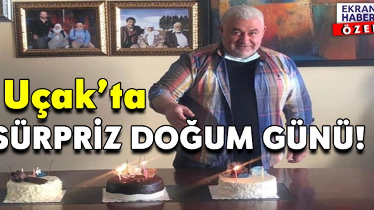 Uçak’ta sürpriz doğum günü!
