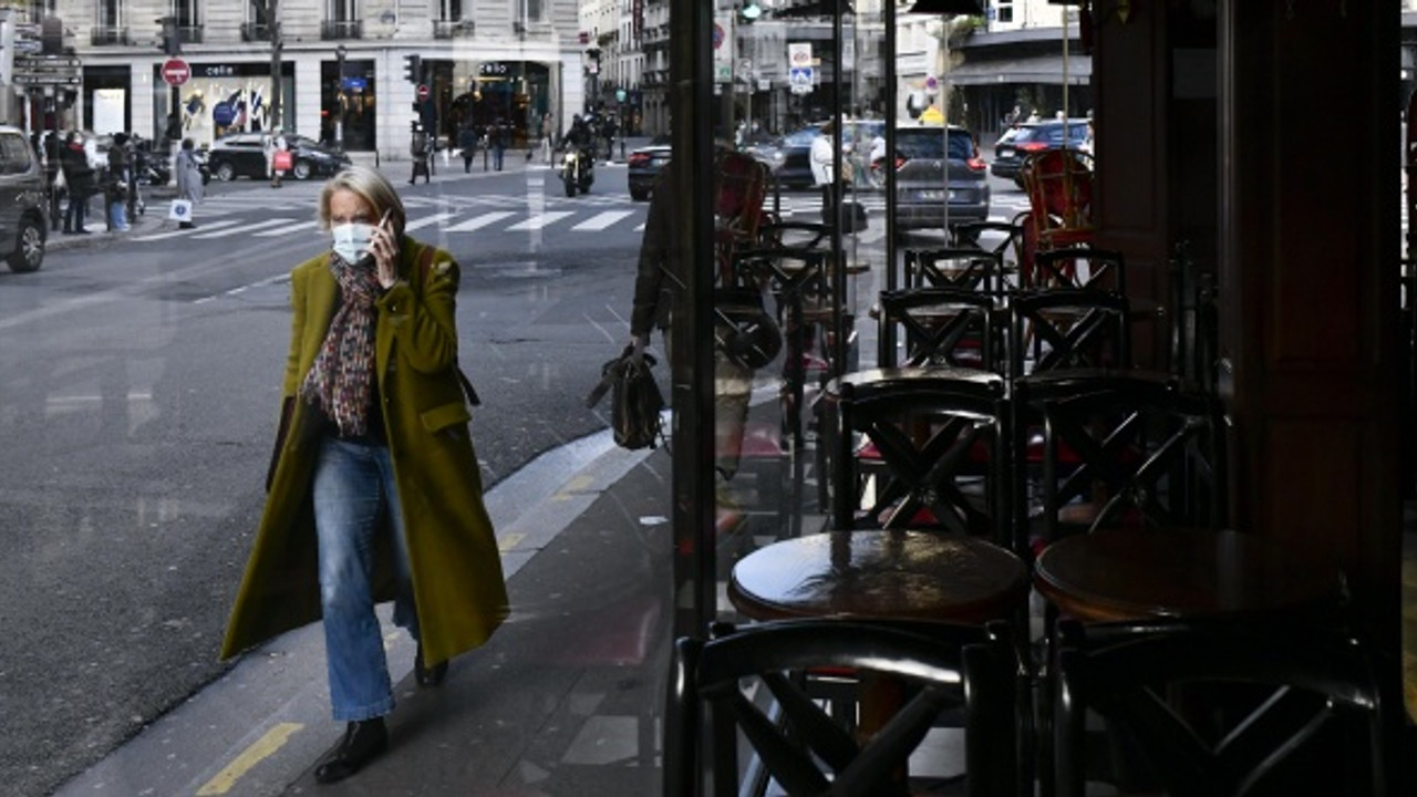 Avrupa alarma geçti: Omicron ile mücadele için yeni kısıtlamalar!