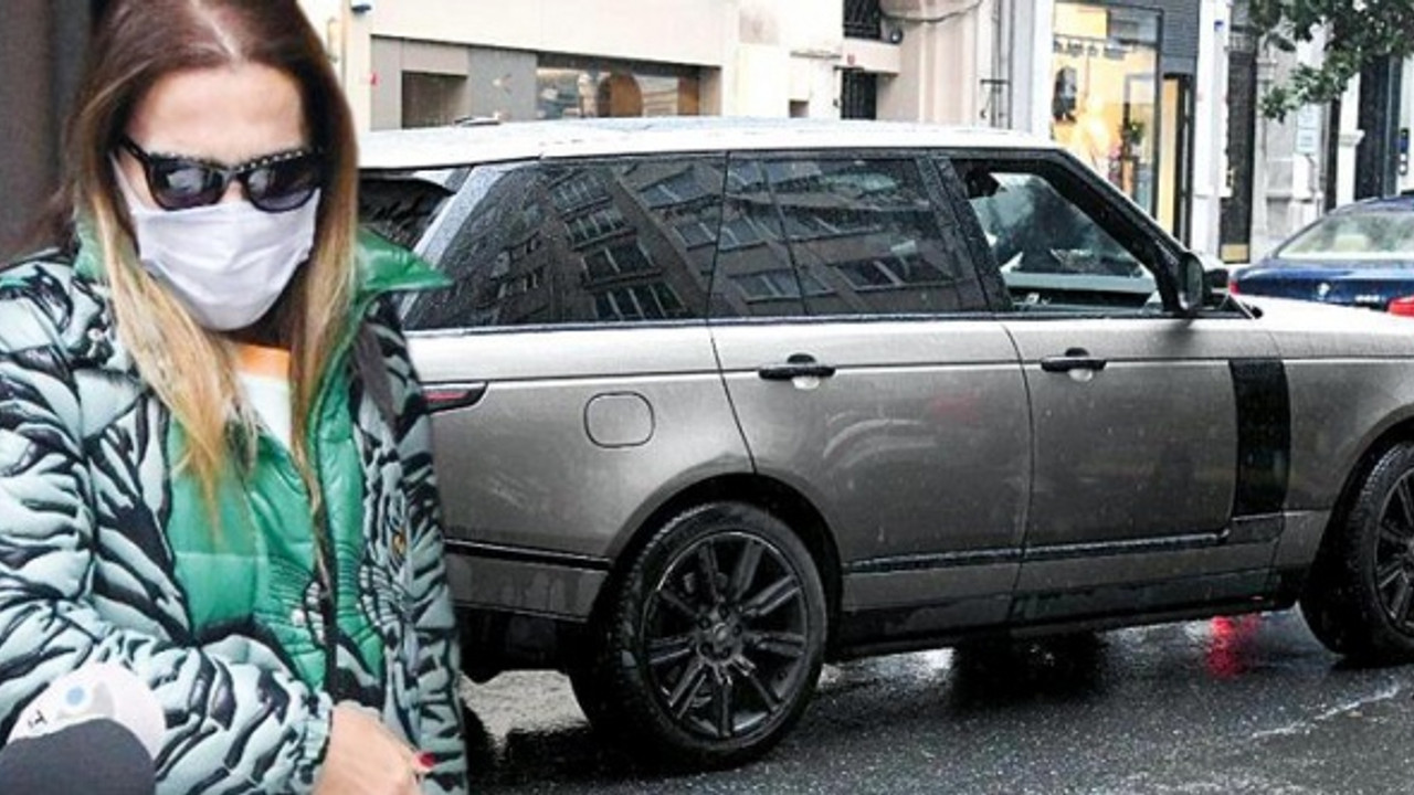 Demet Akalın trafiği altüst etti!