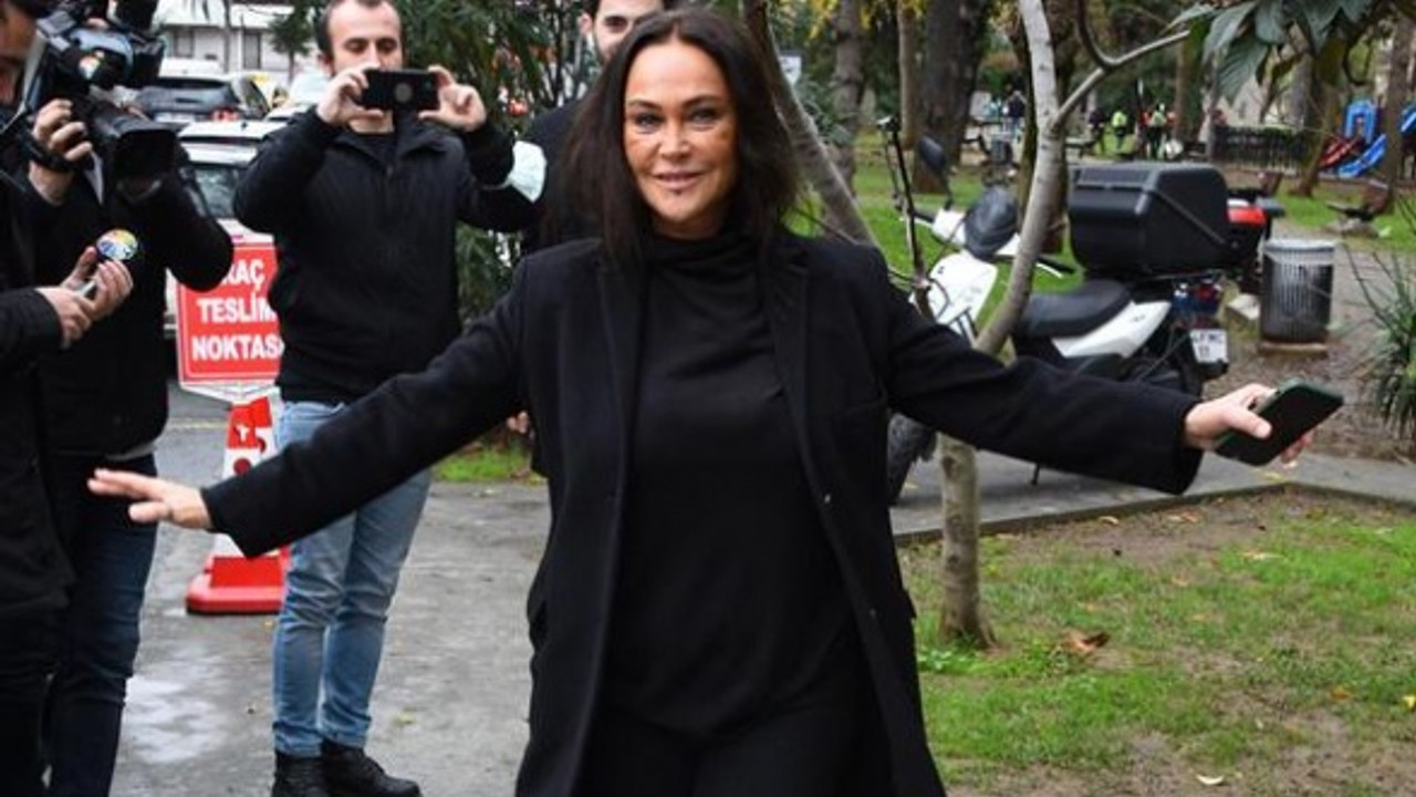 'Kimse sütten çıkmış ak kaşık değil'