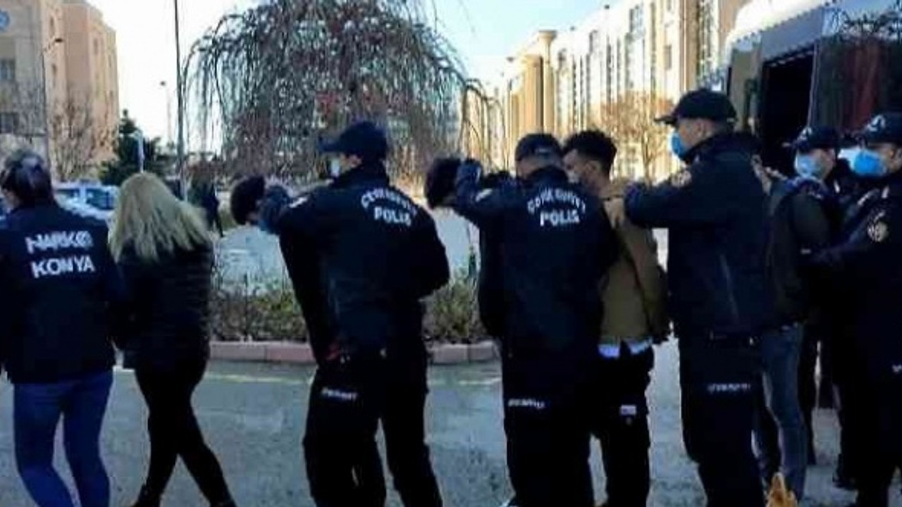 Konya'da uyuşturucu operasyonu: Pişmaniye kutusundan eroin çıktı!