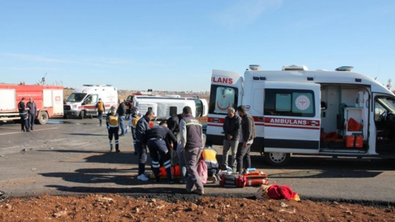 Midyat'ta zincirleme trafik kazası: 1 ölü, 5 yaralı