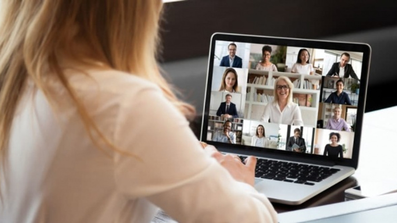 Tek seferde 900 çalışanı kovdu! O patrona tepki yağdı