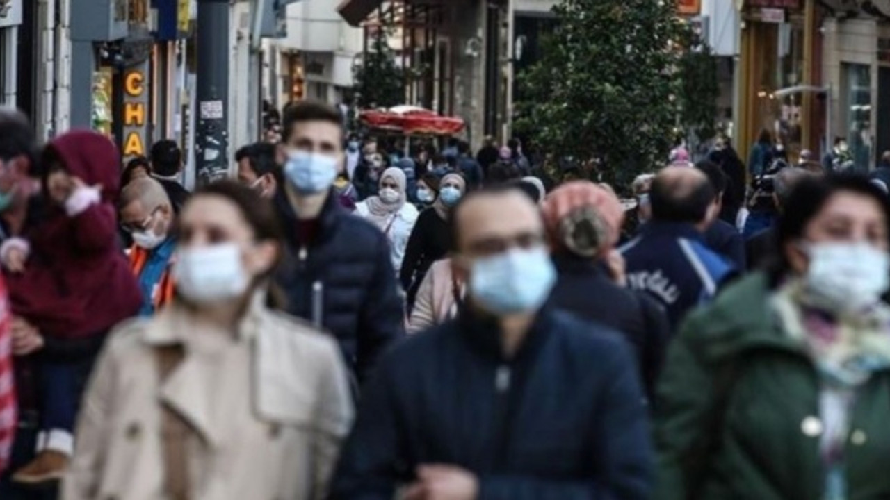 Bilim Kurulu Üyesi Prof. Dr. Şener: 'Sömestr'da vaka sayıları pik yapacak'