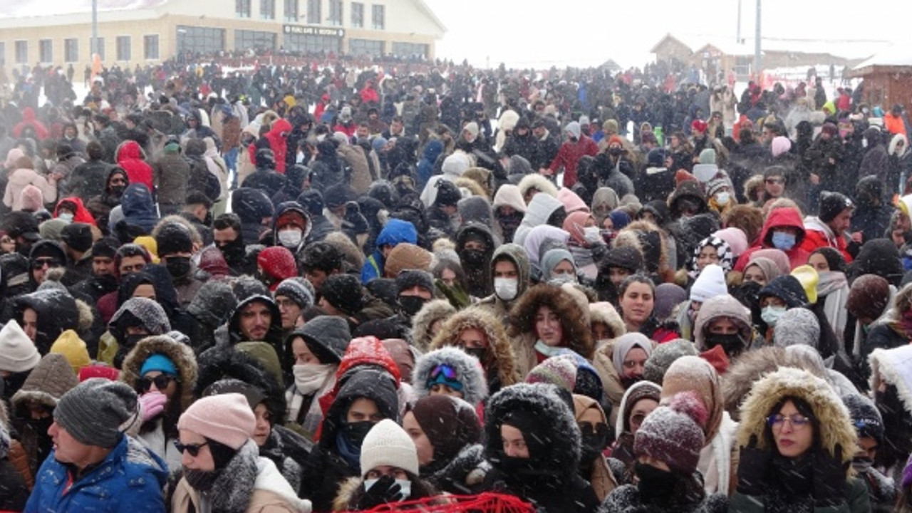 Ünlü sanatçıdan şoke eden hareket!