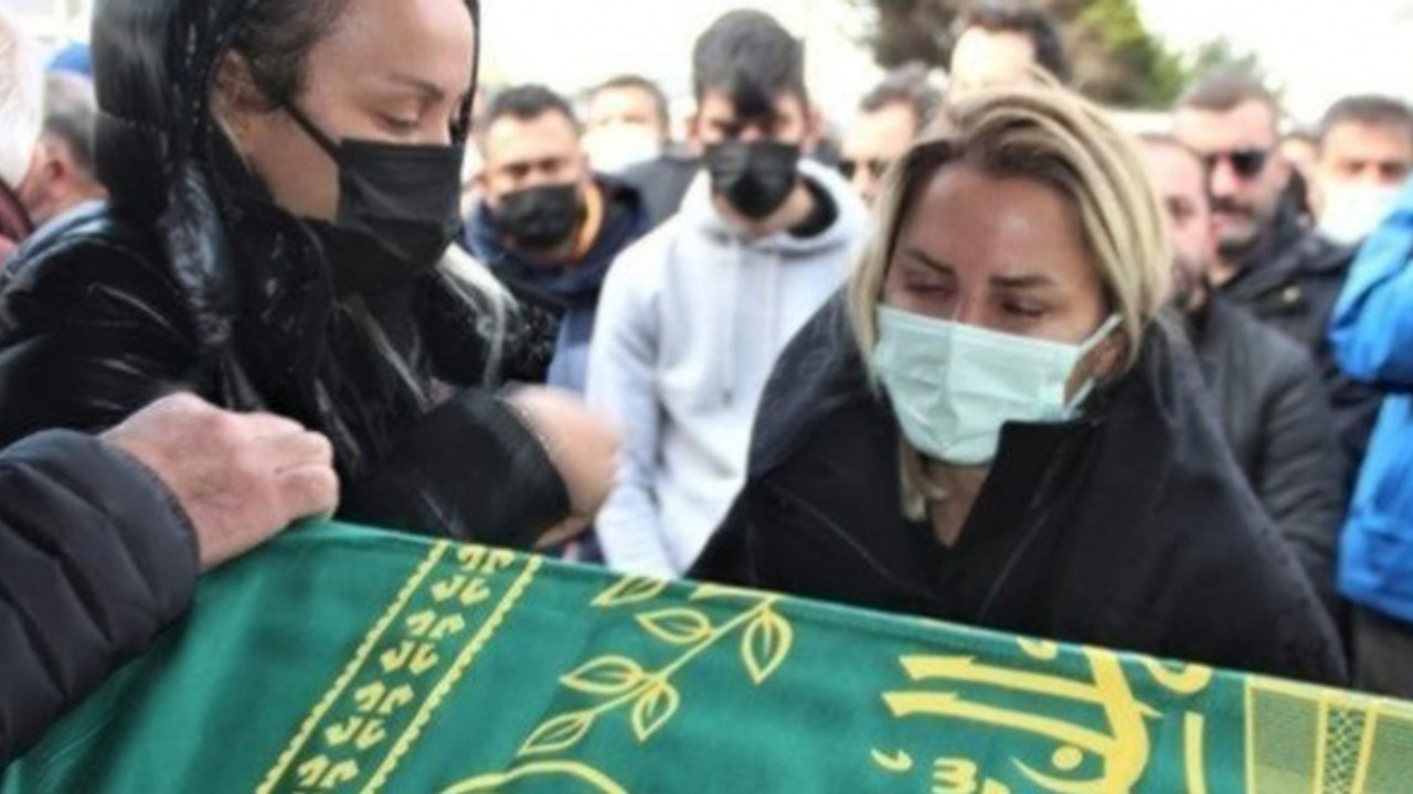 Ece Erken'den yürek burkan mesaj!