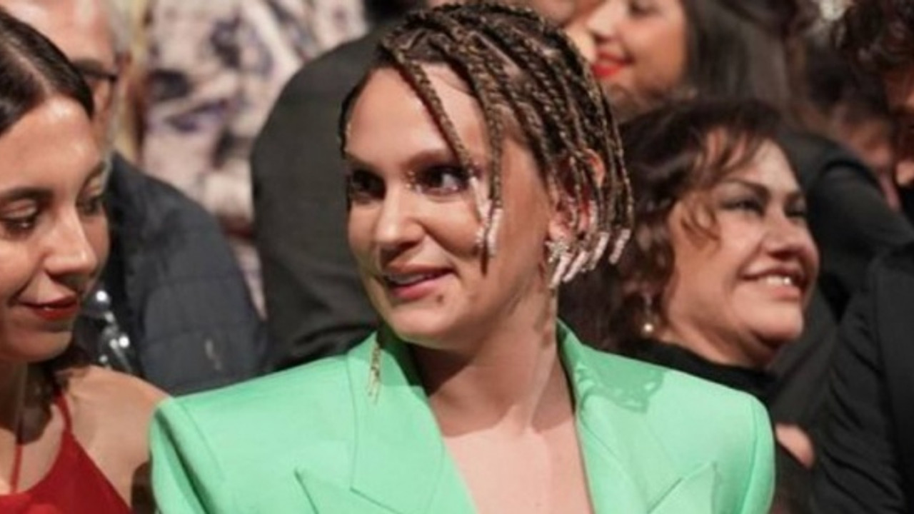 Farah Zeynep Abdullah'tan 'kıyafet' eleştirilerine jet yanıt!