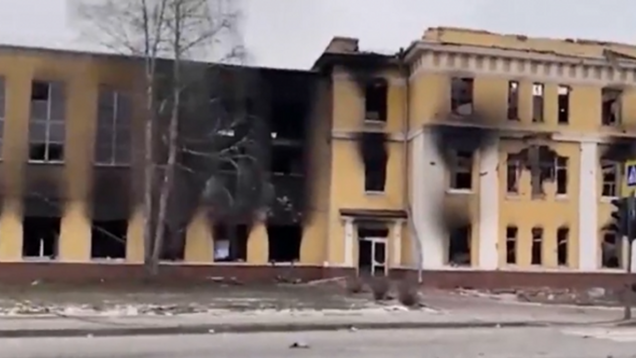 Çatışmaların şiddetlendiği Harkov’dan yıkım görüntüleri