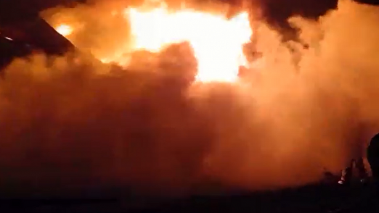 Rusya, Jitomir’de petrol rafinerisini hedef aldı!