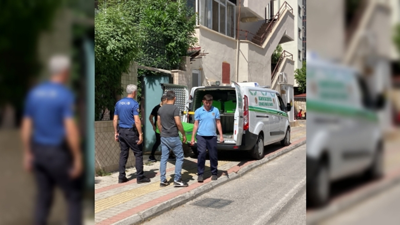 Ukraynalı baba, 2 çocuğunu öldürüp, eşini yaraladı