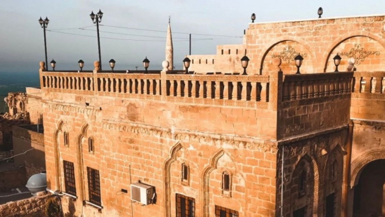 Mardin'in incisi Ulubey Konağı'nda dillere destan olacak sergi!