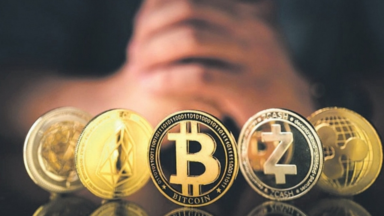 Bitcoin tepetaklak oldu!