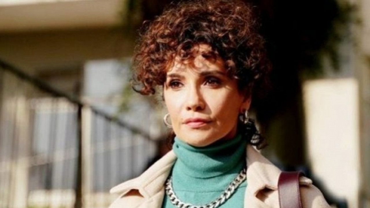 Sette korkunç kaza! Ünlü oyuncu koltukta sıkıştı apar topar hastaneye kaldırıldı