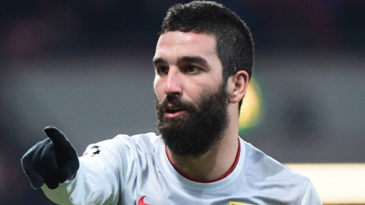 Bir dönem kapanıyor! Arda Turan futbolu bırakma kararı aldı