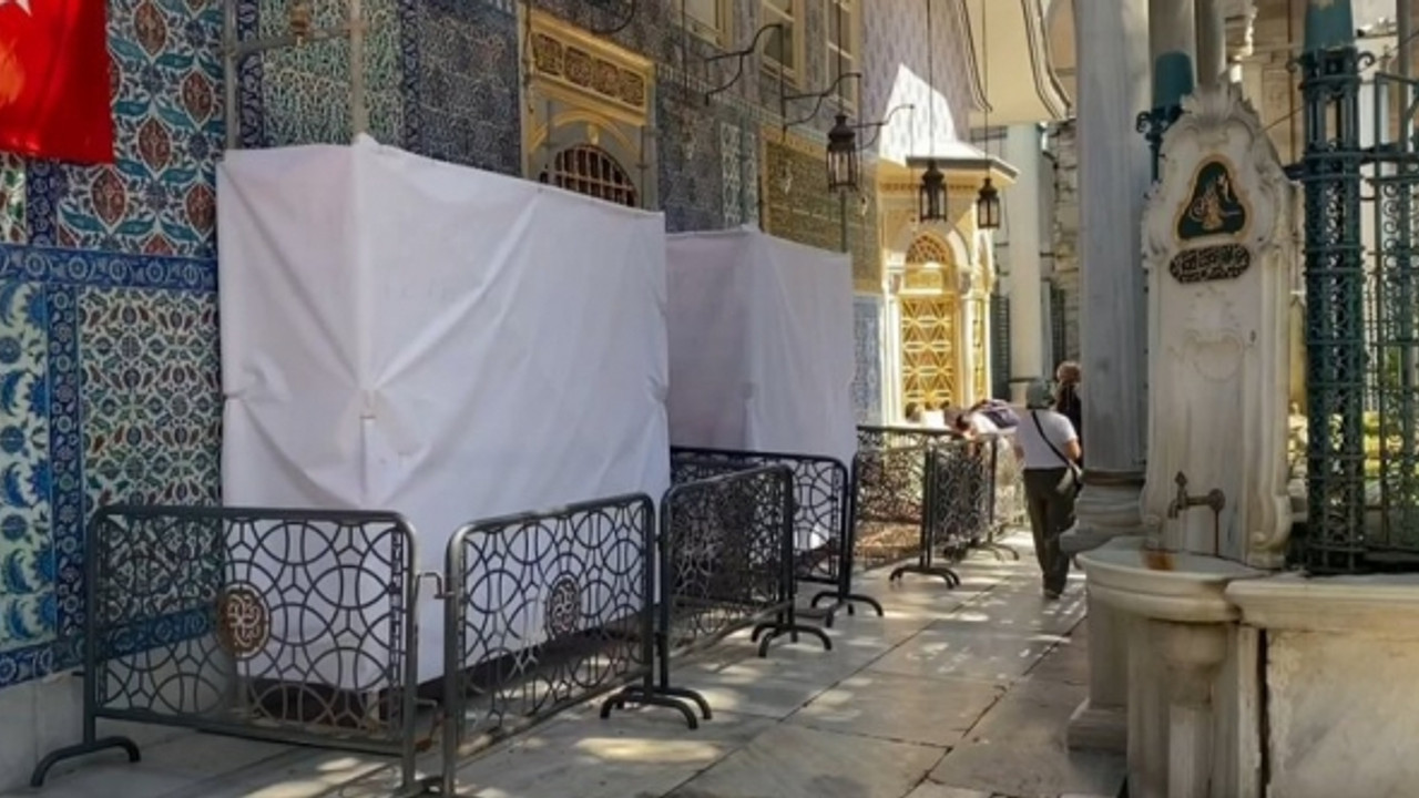 Eyüp Sultan Türbesi'ne saldırı!