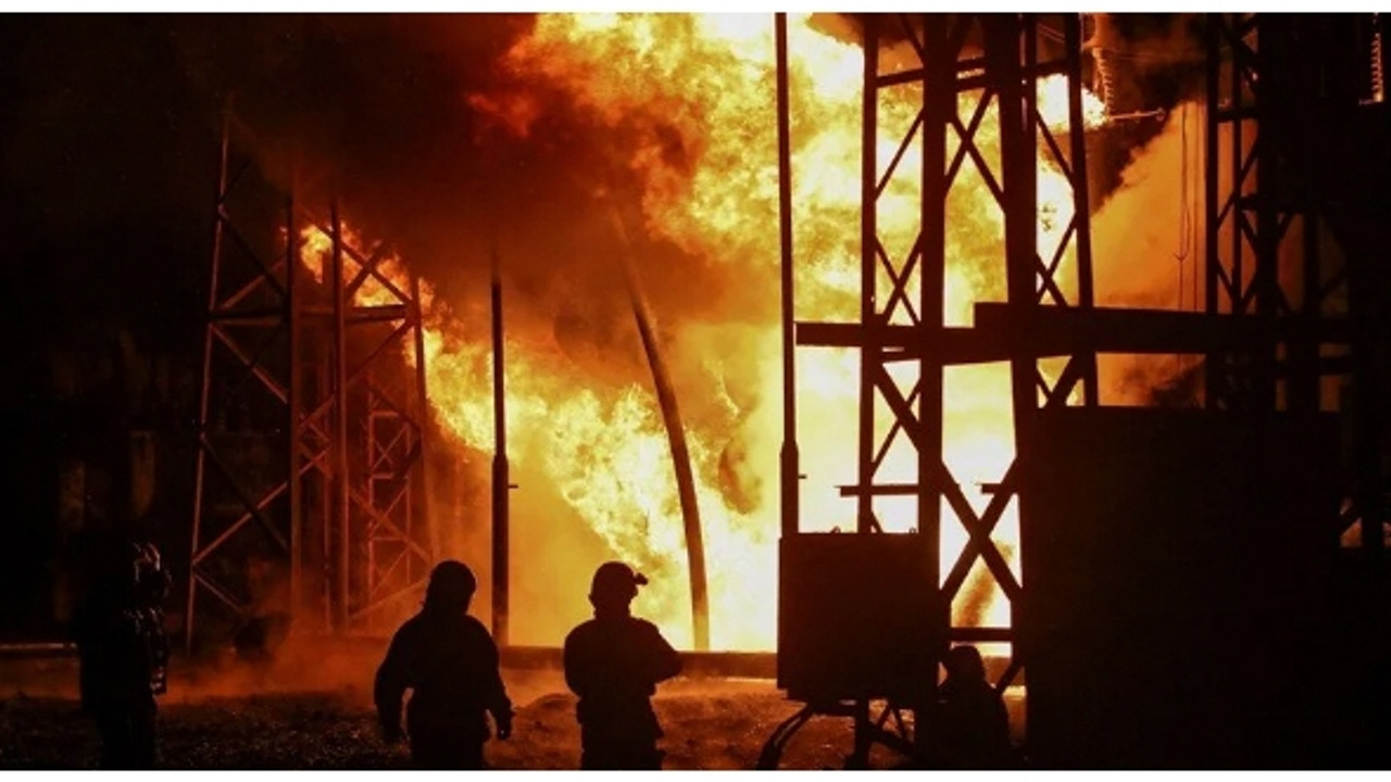 Rusya'dan termik santrale füzeli saldırı