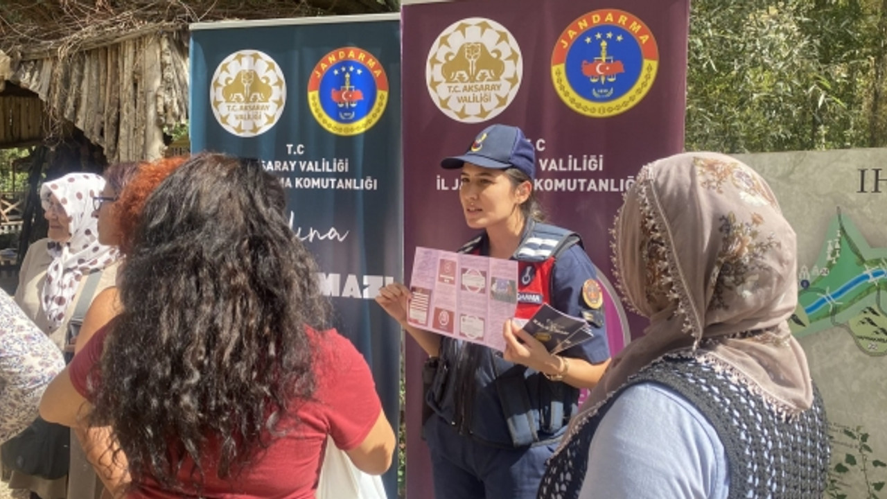 Jandarma kadına şiddete dikkat çekti! KADES tanıtıldı