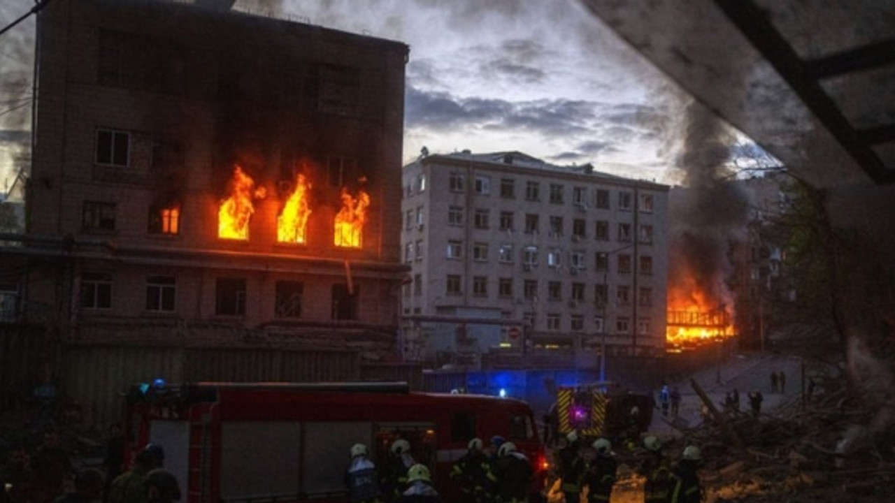Kiev'de patlama sesleri!