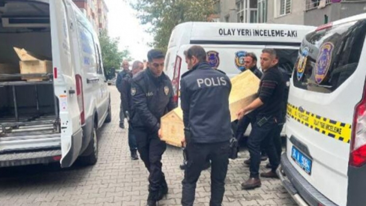 Korkunç cinayet! Annesinin bakıcısını çekiçle öldürdü