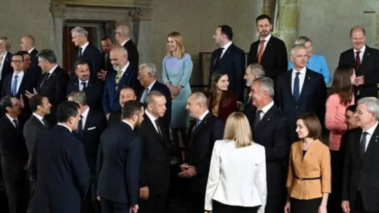 Prag'ta tarihi zirve!