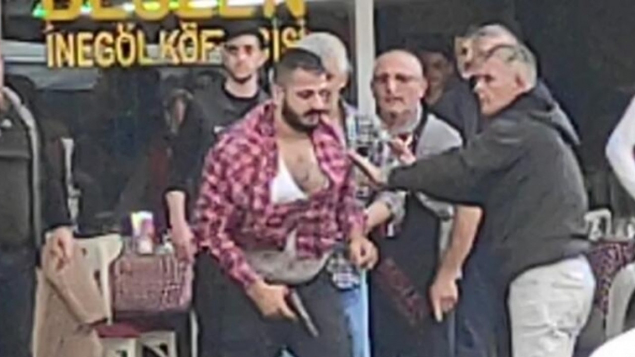 Silahlı alacak verecek kavgası!