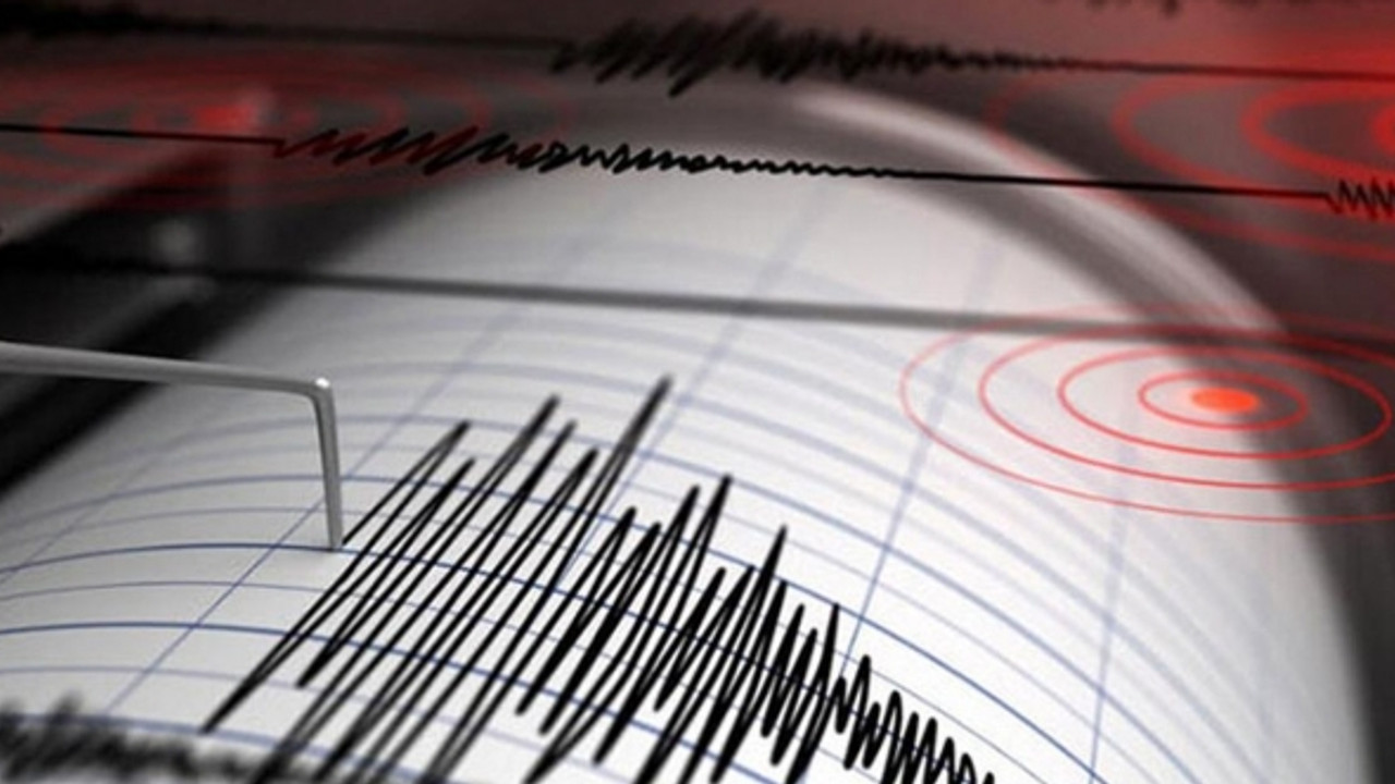İzmir'de korkutan deprem!