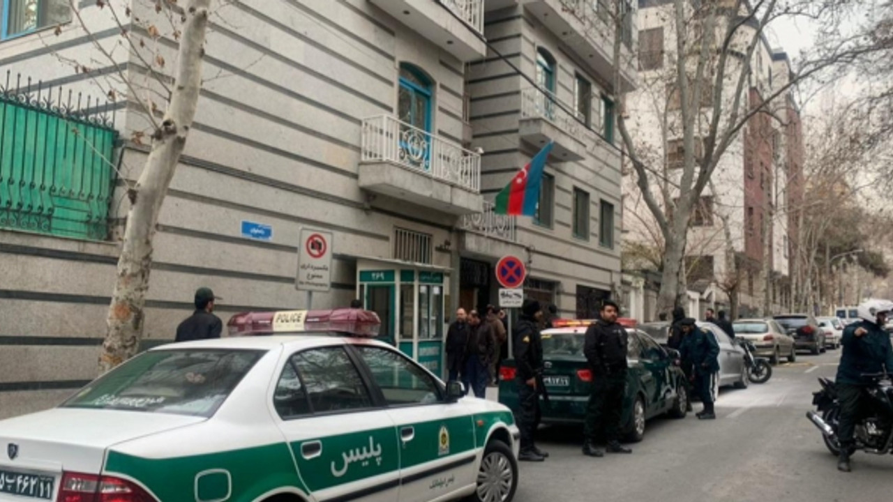 Azerbaycan'ın İran'daki Büyükelçiliği'ne silahlı saldırı!