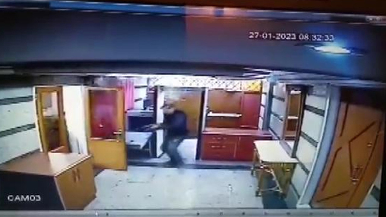 Azerbaycan’ın İran’daki Büyükelçiliğine silahlı saldırı: Ölü ve yaralılar var