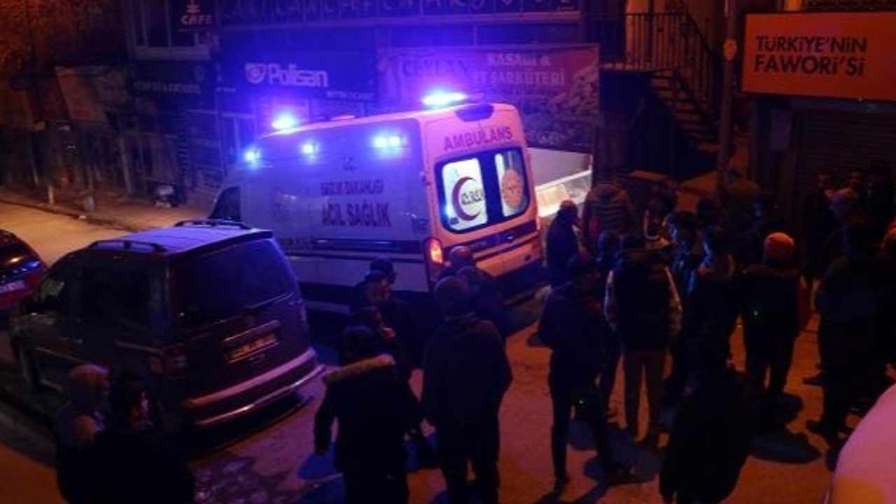 Evinde boğazı kesik halde bulundu!