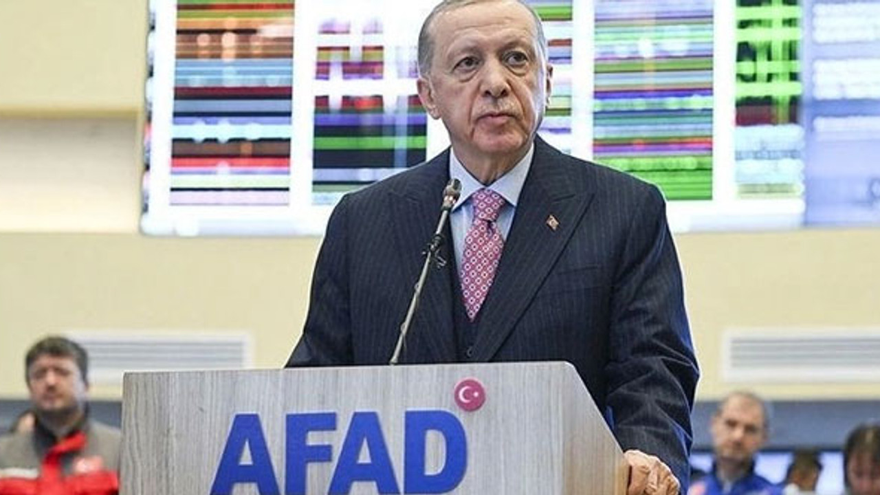 Cumhurbaşkanı Erdoğan: Depremden etkilenen 10 ilde 3 aylık OHAL ilan edildi