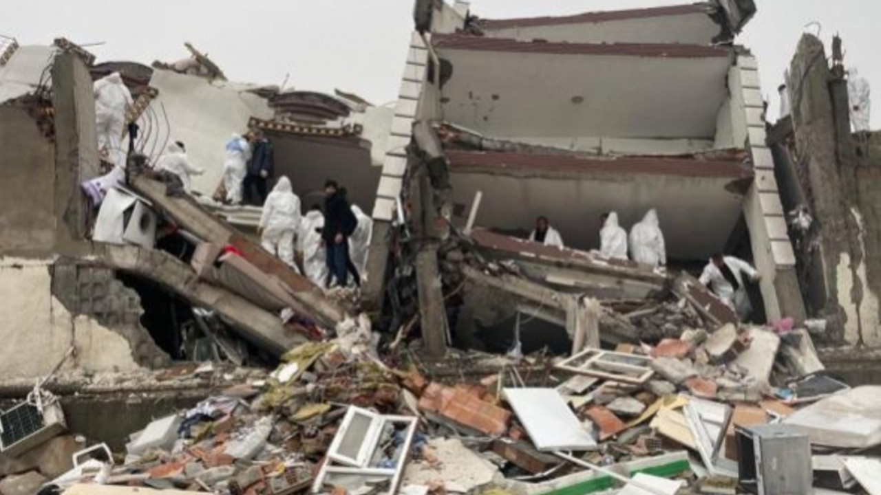 Deprem mağdurlarına borçlarını 6 ay erteleme imkanı