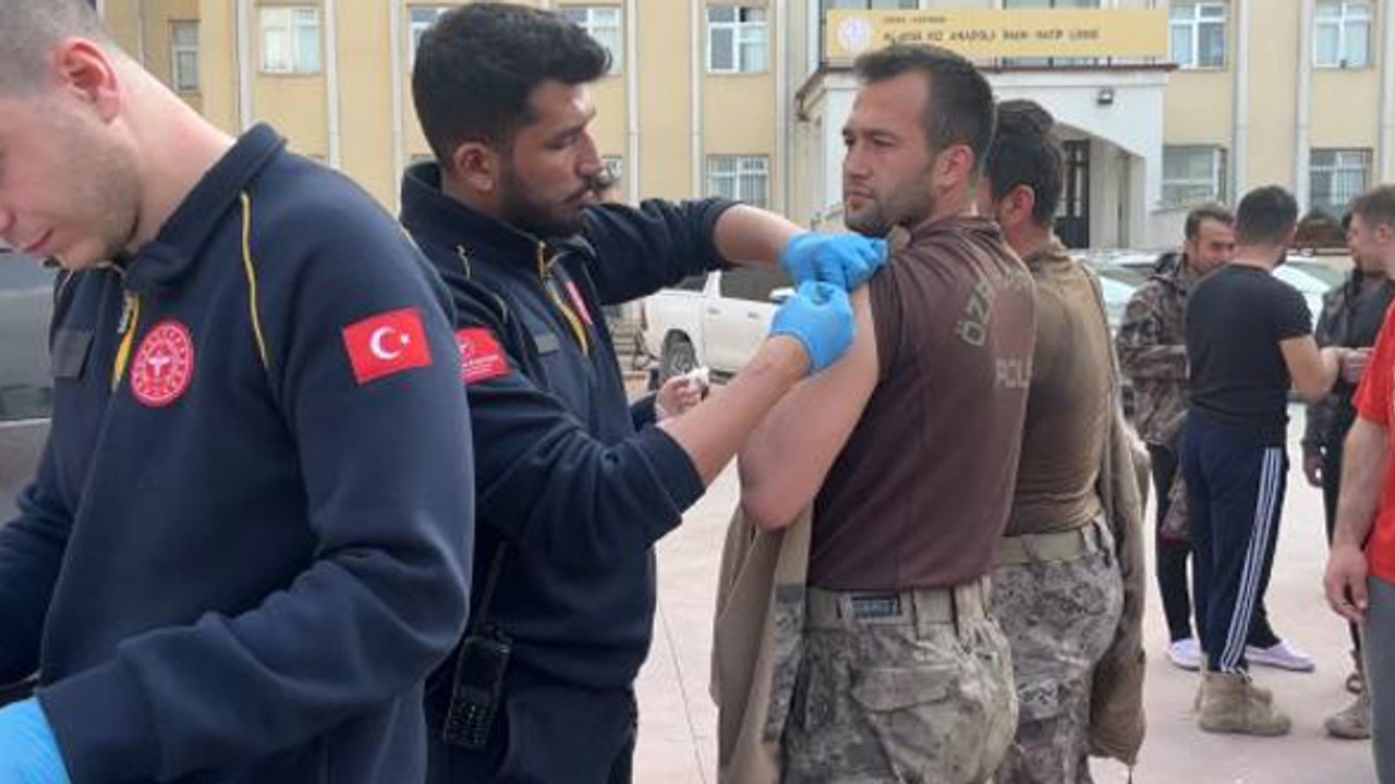 Deprem bölgesinde tetanos aşısı