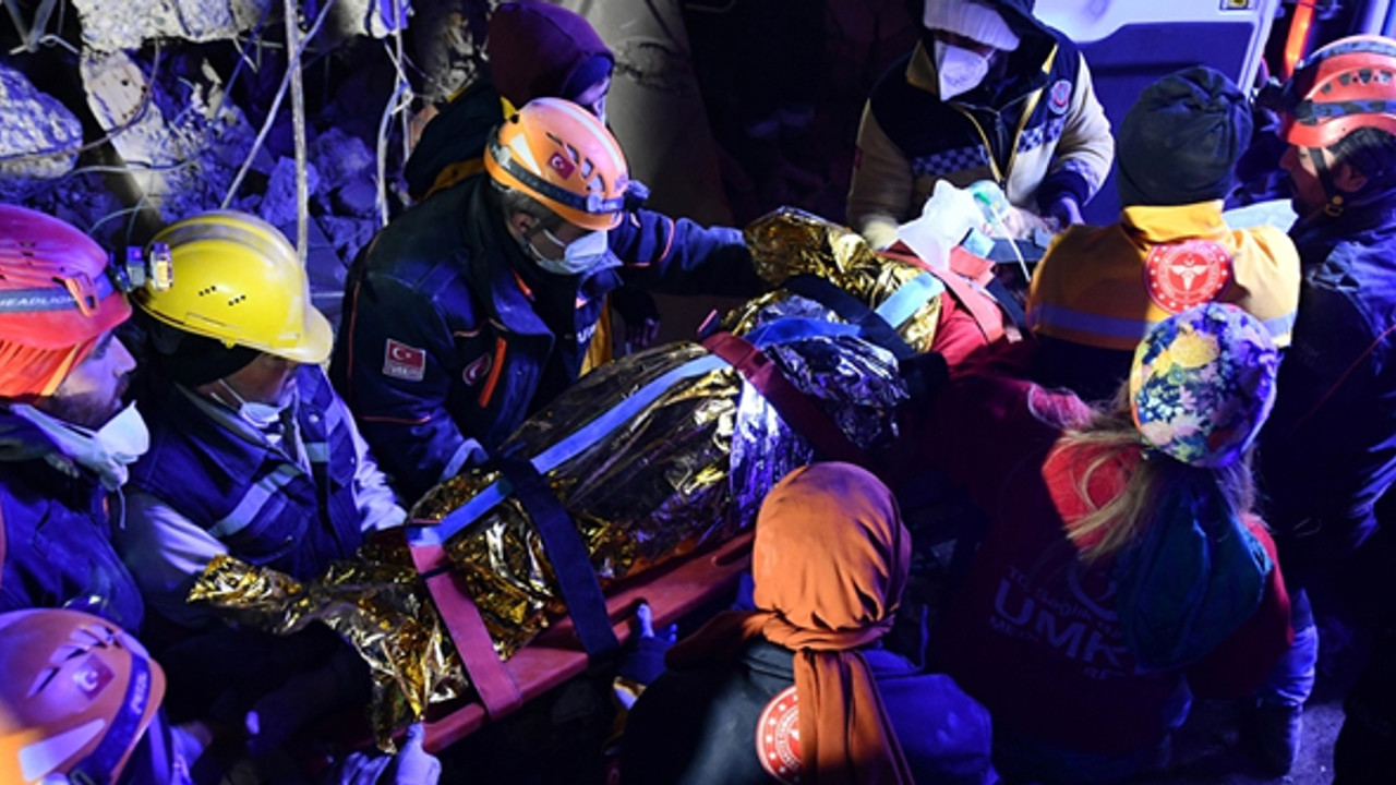 Gaziantep'te enkaz altında kalan kadın 170 saat sonra kurtarıldı