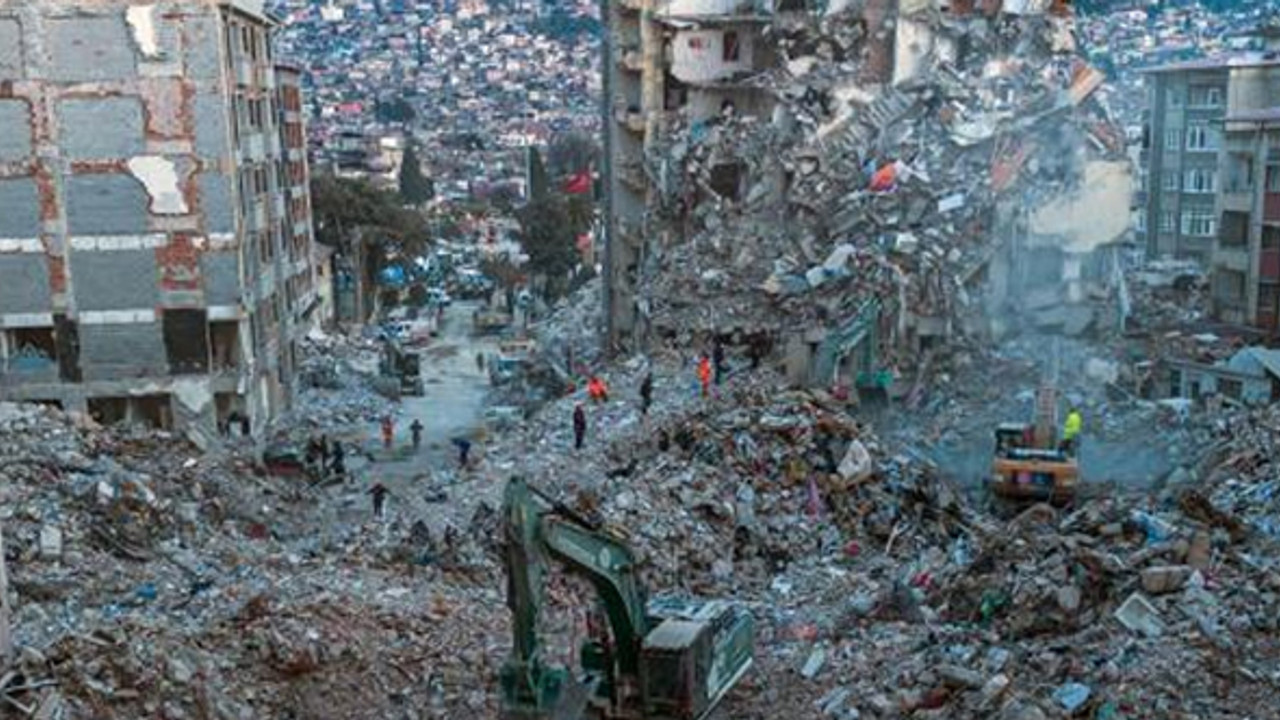 Kahramanmaraş merkezli depremlerde can kaybı 42 bini aştı