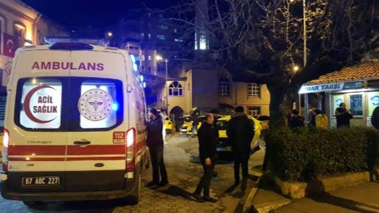 Taksi şoförüne satırlı saldırı!