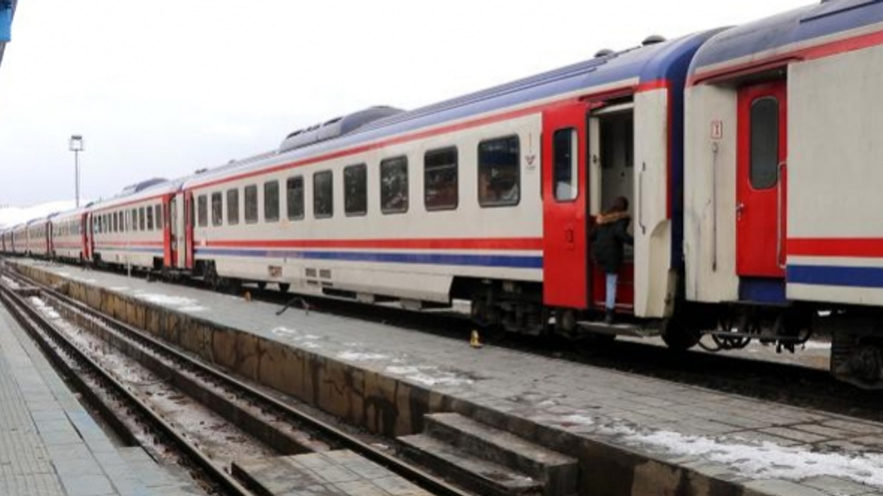 TCDD deprem bölgesinden 55 bin 714 yolcuyu tahliye etti