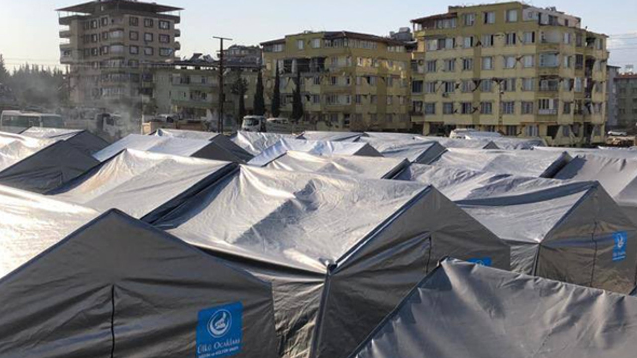 Ülkü Ocakları depremzedelerin hizmetinde: Yardımlar aralıksız devam ediyor