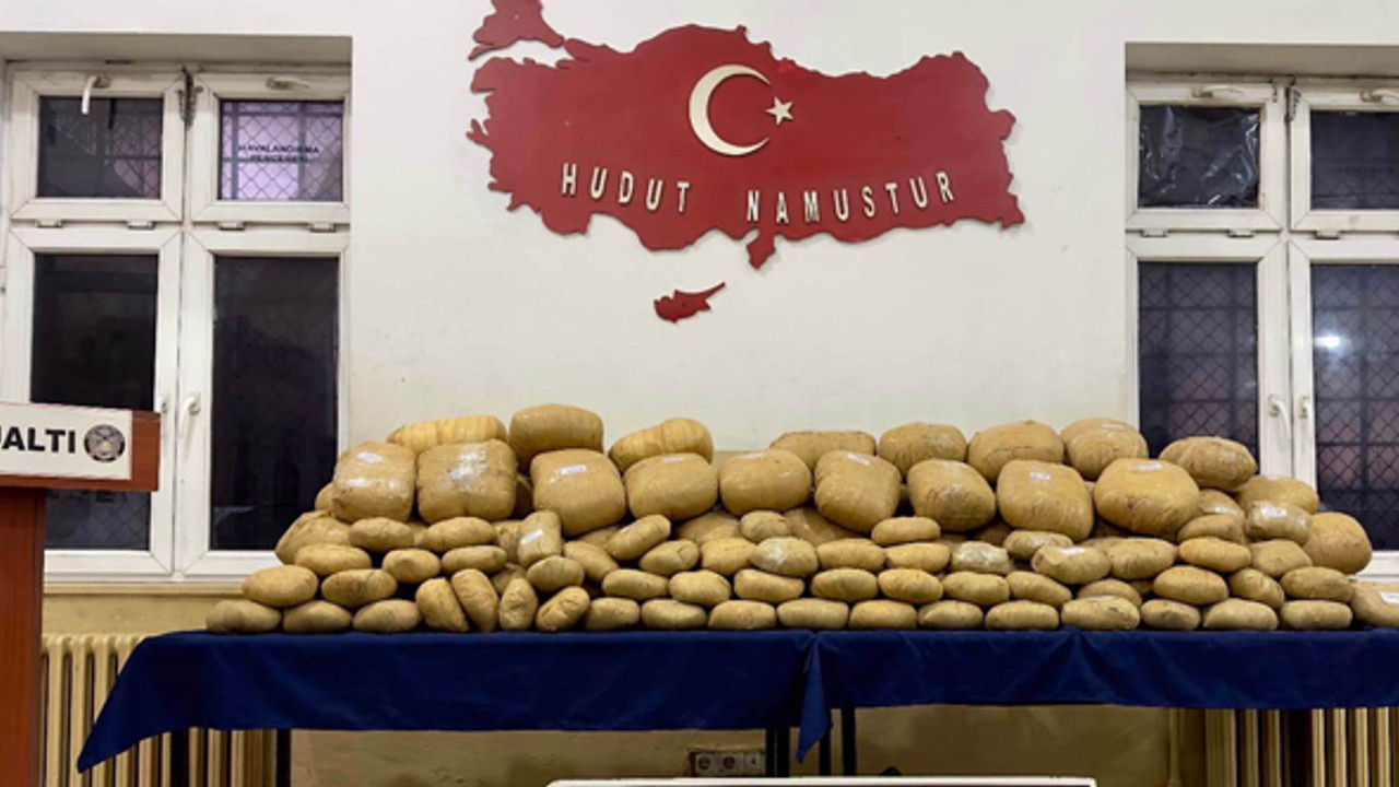 Van’da jandarmadan dev operasyon: Yüzlerce kilo uyuşturucu ele geçirildi