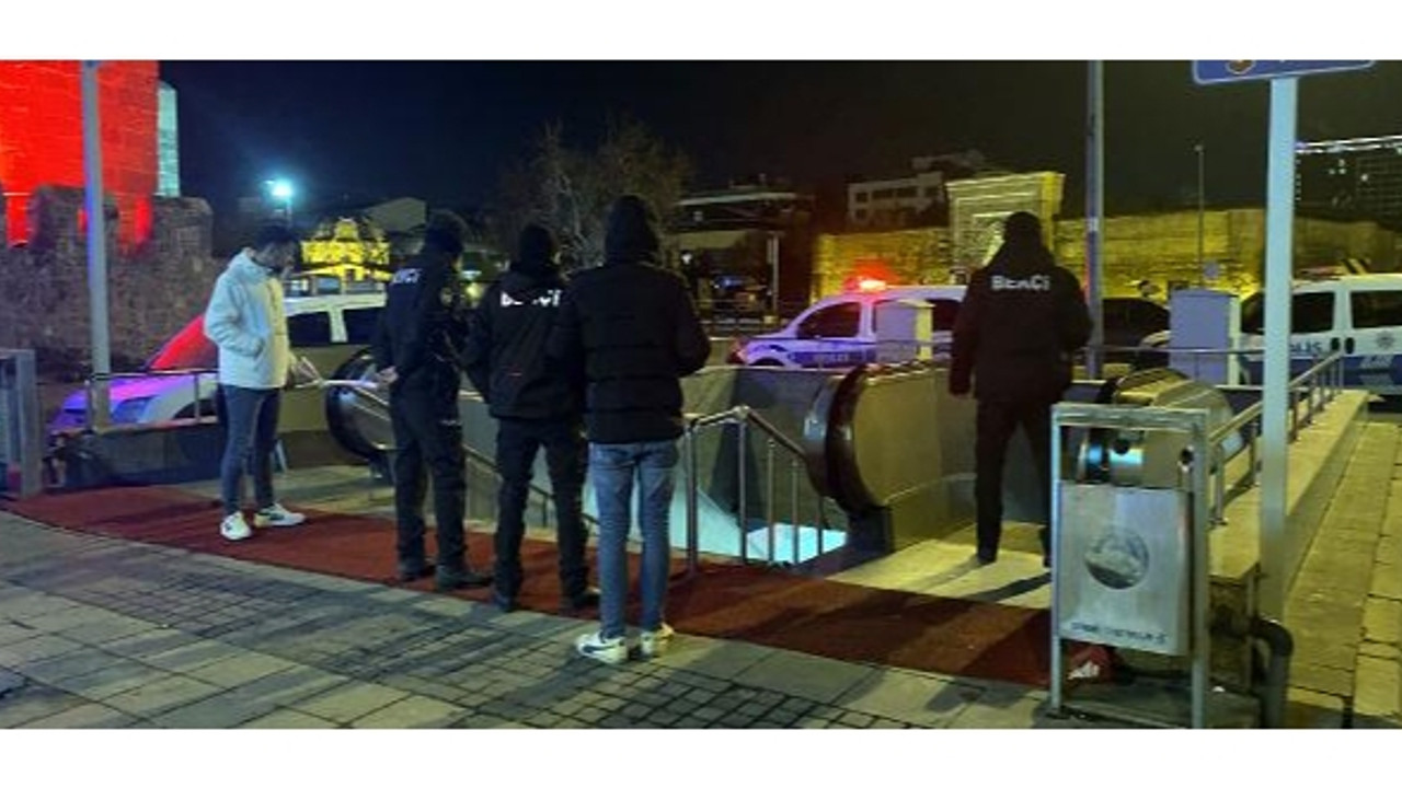 Yürüyen merdivenden düştü! Hayatını kaybetti