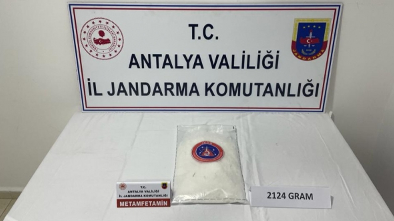 Jandarmadan uyuşturucuya geçit yok! 2 kilogram metamfetamin ele geçirildi