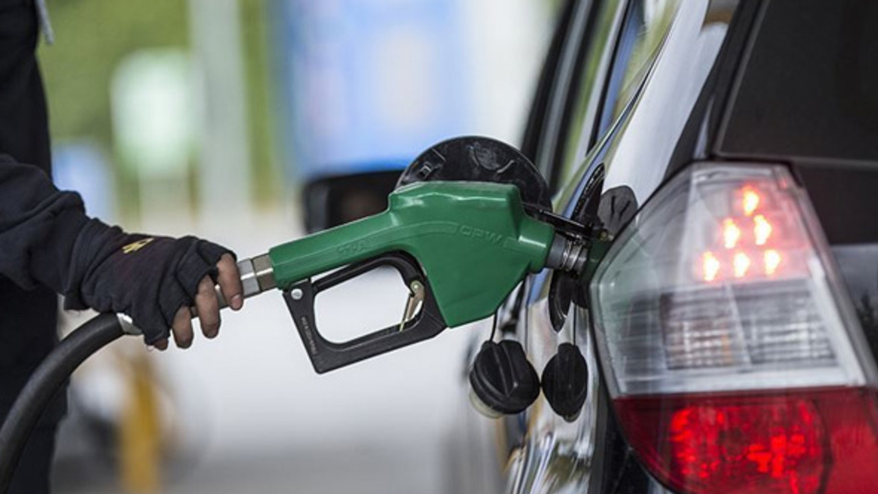 Akaryakıtta beklenen indirim pompaya yansıdı! İşte güncel benzin motorin fiyatları
